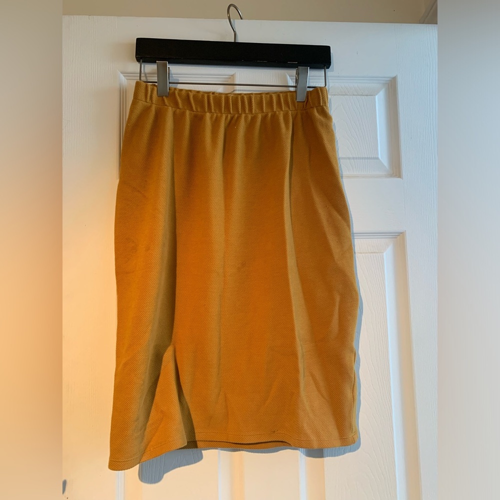 Eve Gravel Mustard Pencil Skirt